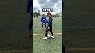 LEARN THIS SKILL⚽️DOUBLE TOUCH TAP CHOP #football #soccer #shorts screenshot 4