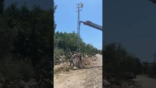 Demir Elektrik Direği Dikimi