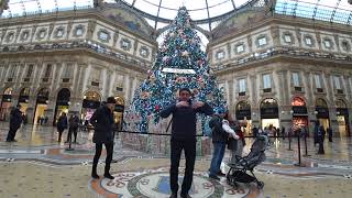 Milan Italy Walk in the City of Fashion. Италия Walk in Milan. Christmas in Milan.