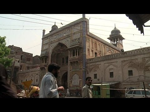 Aprenda inglés con la remodelación del centro histórico de Lahore videos for cats