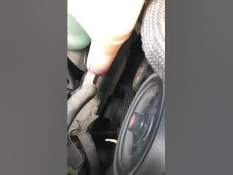 Jeep compass 2009 2.4 engine rattling noise - YouTube