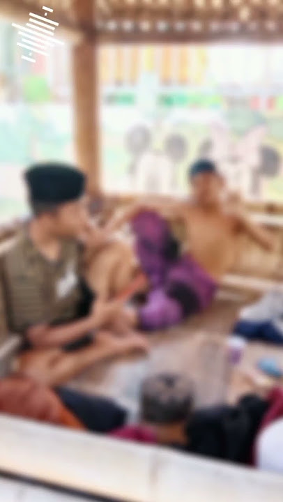 Tik tok penggemar wanita berjilbab