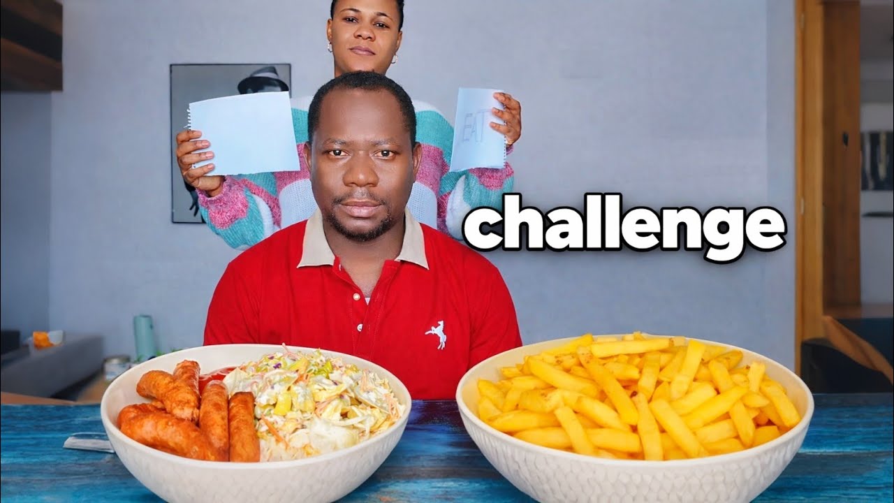 Мукбанг-челлендж с африканской едой, мукбанг с картофелем фри, сосисками и салатом.