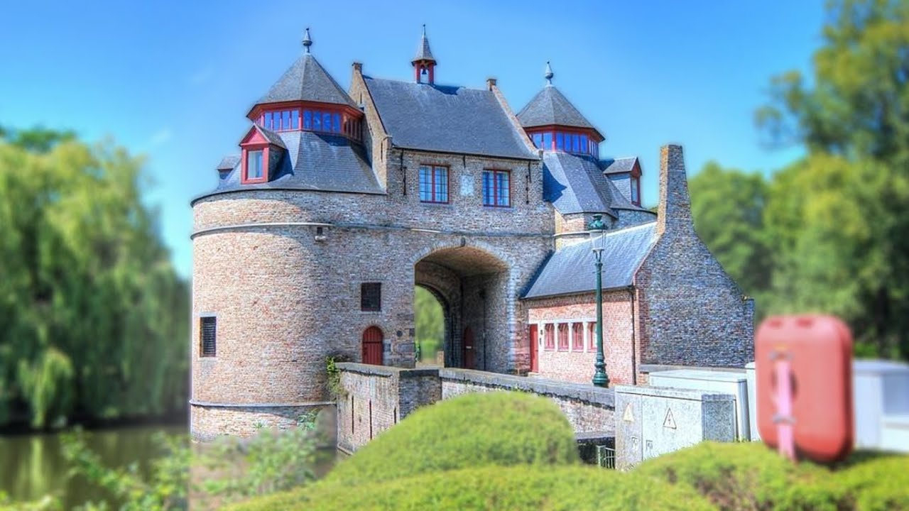 This is what a Medieval Gatehouse looks like