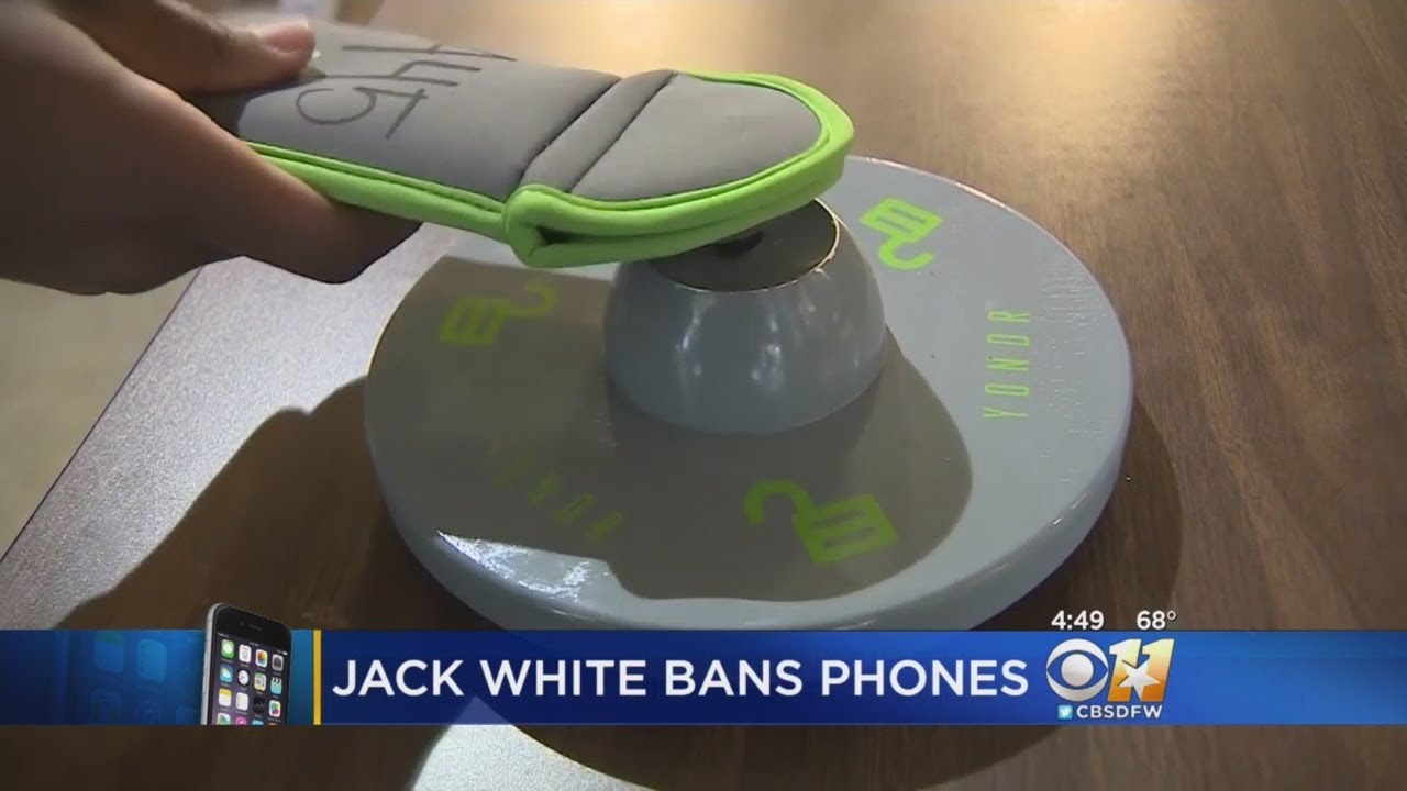 Jack White Bans Cell Phones From Concerts On Upcoming Tour - YouTube