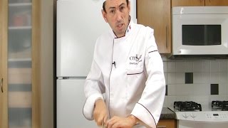 Learn Basic Knife Saḟety Skills - Chef Basic Knife Skills