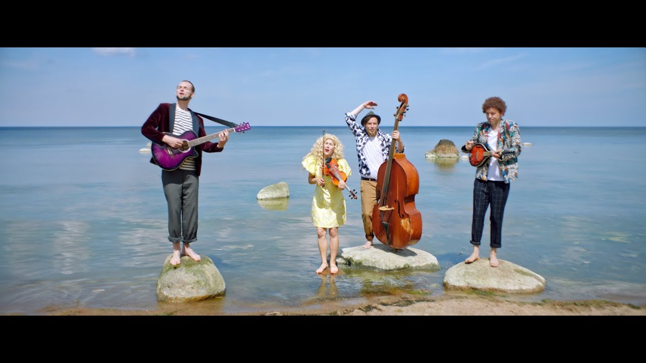 在 YouTube 上觀看「Curly Strings – Ei vaja maailm [Official Music Video]」
