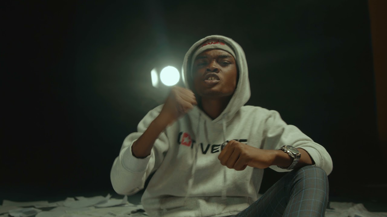 Guarda El Bienfaiteur - Plus que vainqueur (clip officiel) su YouTube Guarda El Bienfaiteur - Plus que vainqueur (clip officiel) su YouTube