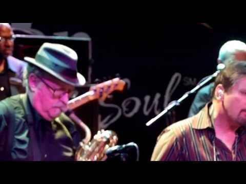 tower-of-power---what-is-hip?-live-in-los-angeles-2014