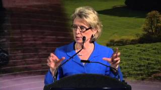 Governor Gregoire at city legislative conference