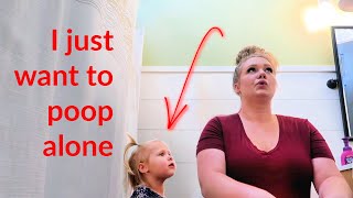 HOW MOMS GO TO THE BATHROOM |  I have no privacy 💩