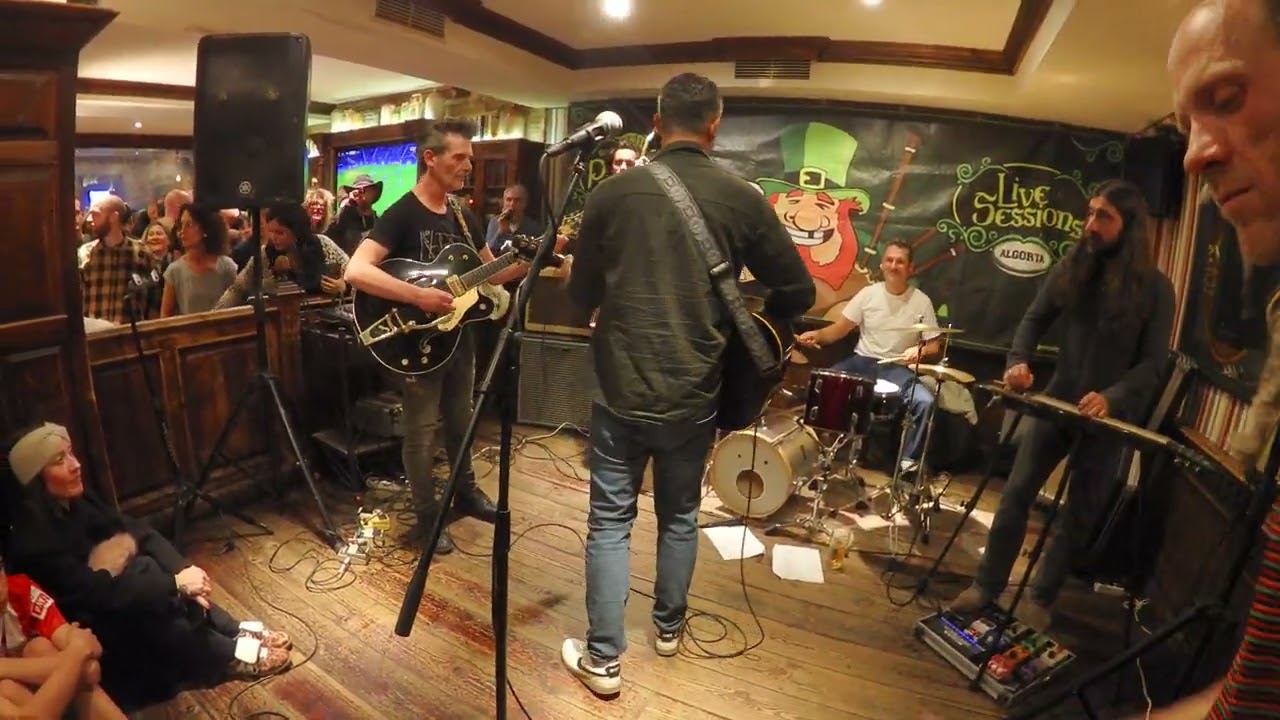 Dead Bronco - Your Cheating Heart - Pipers 28 11 2024