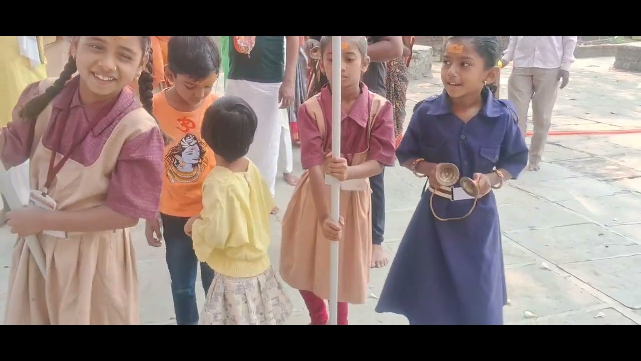 93 सोमवार मंदिर प्रदक्षिणा कृष्ण भजन 