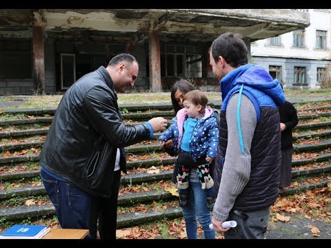 ბორჯომში ბინა 8 დევნილ ოჯახს გადაეცა