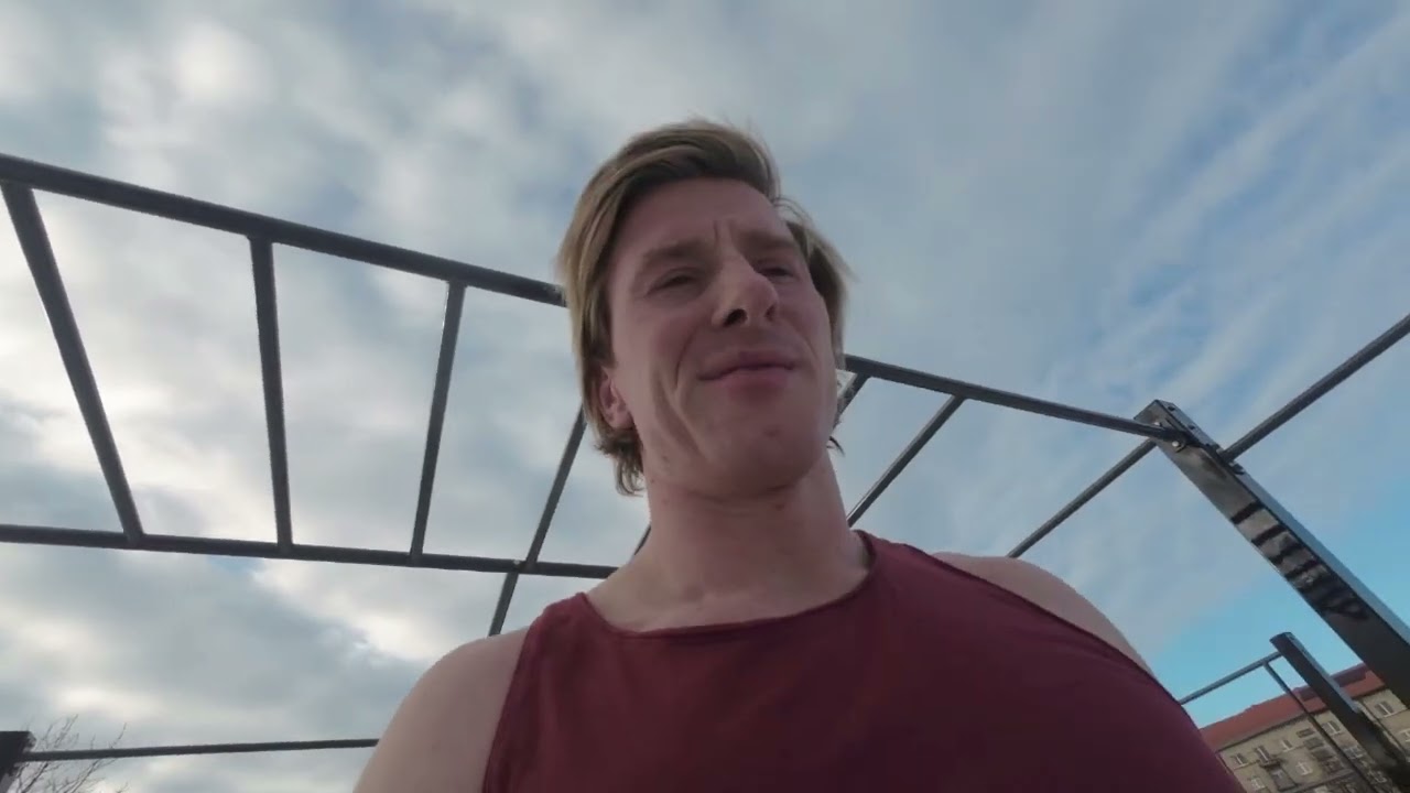 50 prisitraukimu, 50pullups ir vienas geras stiprus setas 