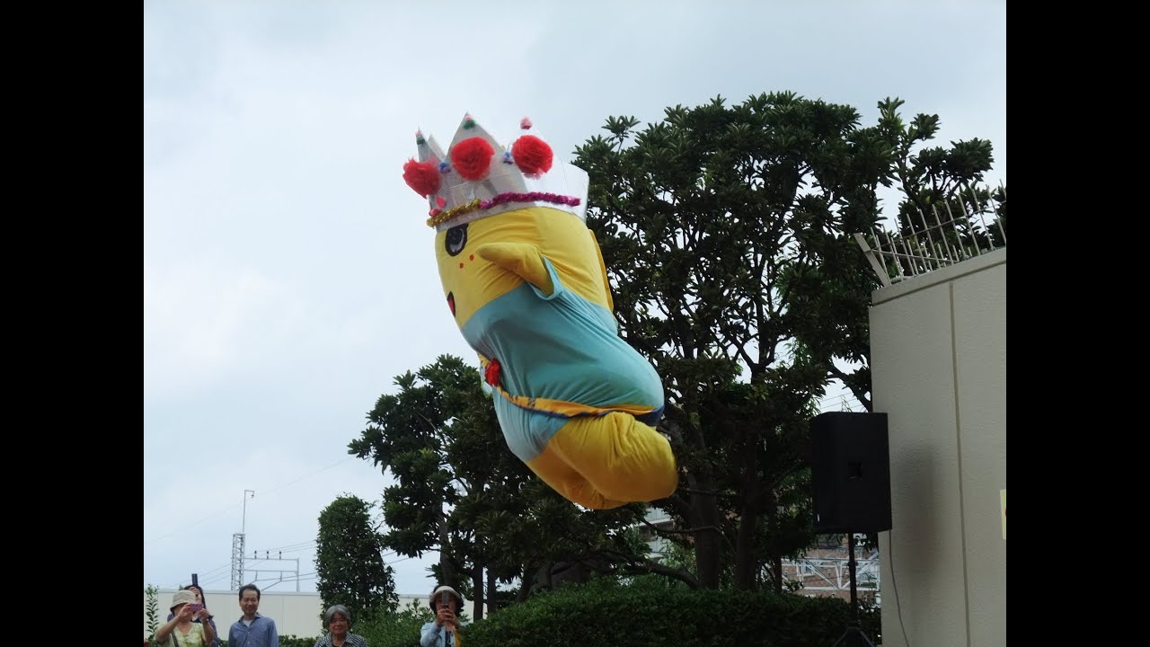 (2/3)手作りの王冠はうれしいなっし～♪☆【ご当地キャラ総選挙 一位】をお祝いして頂いたなっし～♪ in 西武船橋店♪