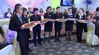 多伦多君臨天下高級粵菜酒楼婚宴第一道菜上菜仪式视频 (First Wedding Course Presentation at Emperor Fine Chinese Cuisine)