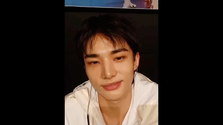 WHY DID HE FALL FOR THIS…😭😭#hyunjin#straykids#karma#comeback#trending#relatable#boyband#funny