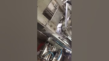 Automatic painting oil big bottle barrel drum lid dropping placing feeder machine