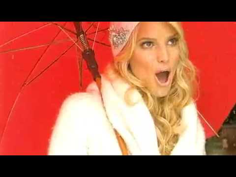 Jessica Simpson - Let It Snow (Music Video)