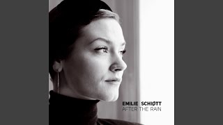 Miniatura de "Emili Schiøtt - Only You"