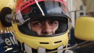 Karun Chandhok drives the iconic Williams FW14B at Silverstone