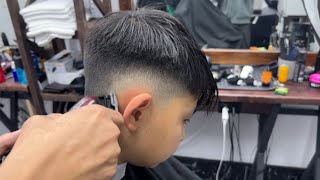 💈ДЕТСКАЯ СТРИЖКА 😍 Как правильно делать Фейд детям 🔥