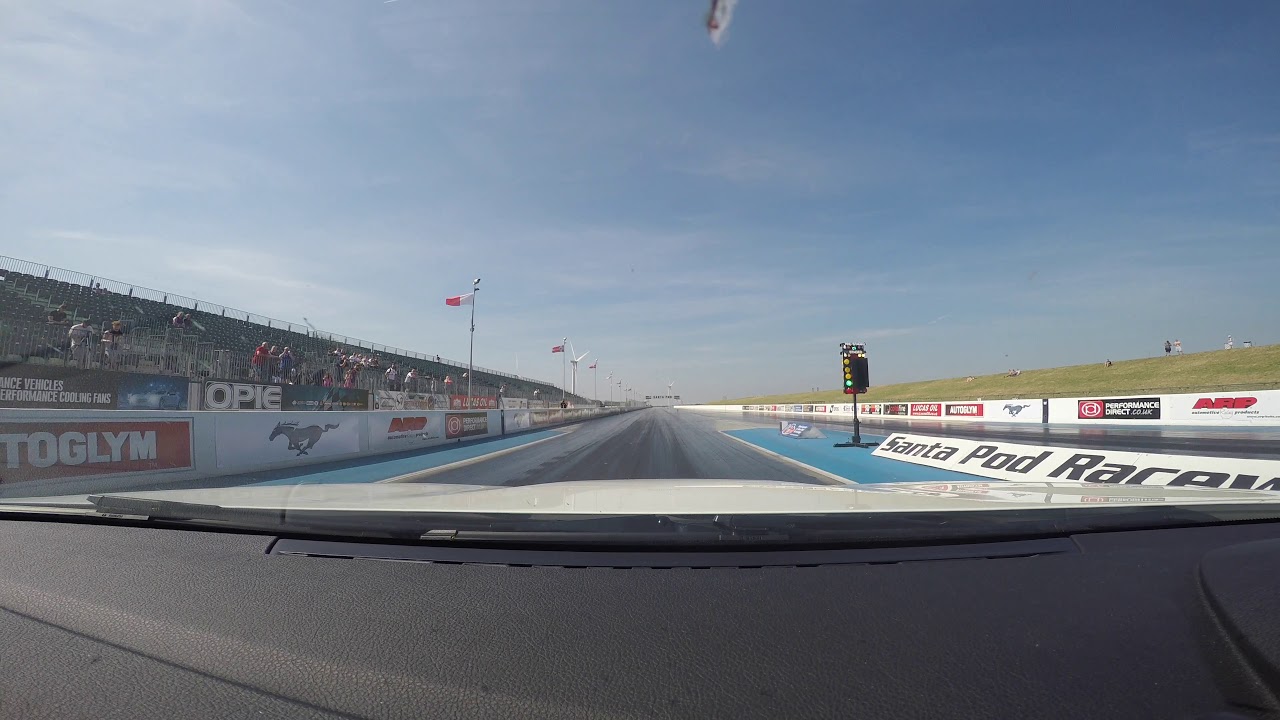 RWYB Santa Pod - M140i Vs Subaru