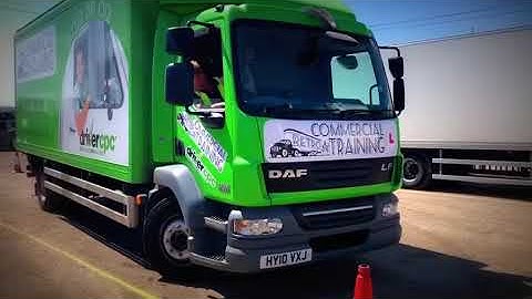 Perfecting Class 2 HGV Reversing Manoeuvre | Retro Commercial Driver Training |Reverse Lorry Parking