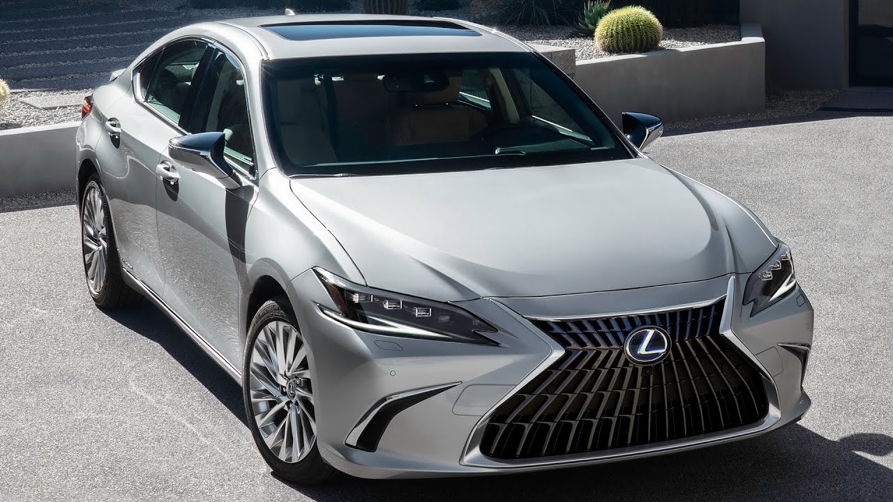 Новый Lexus ES 2021 года в России - цена и комплектация модели! Что изменилось после рестайлинга?