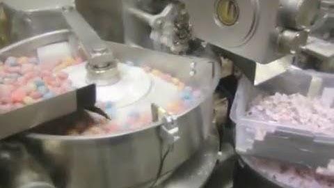 Loynds DTW500 Twist Wrapping Machine. Serbia