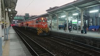6490次R138+R139雙柴電復興專列台南站高速通過