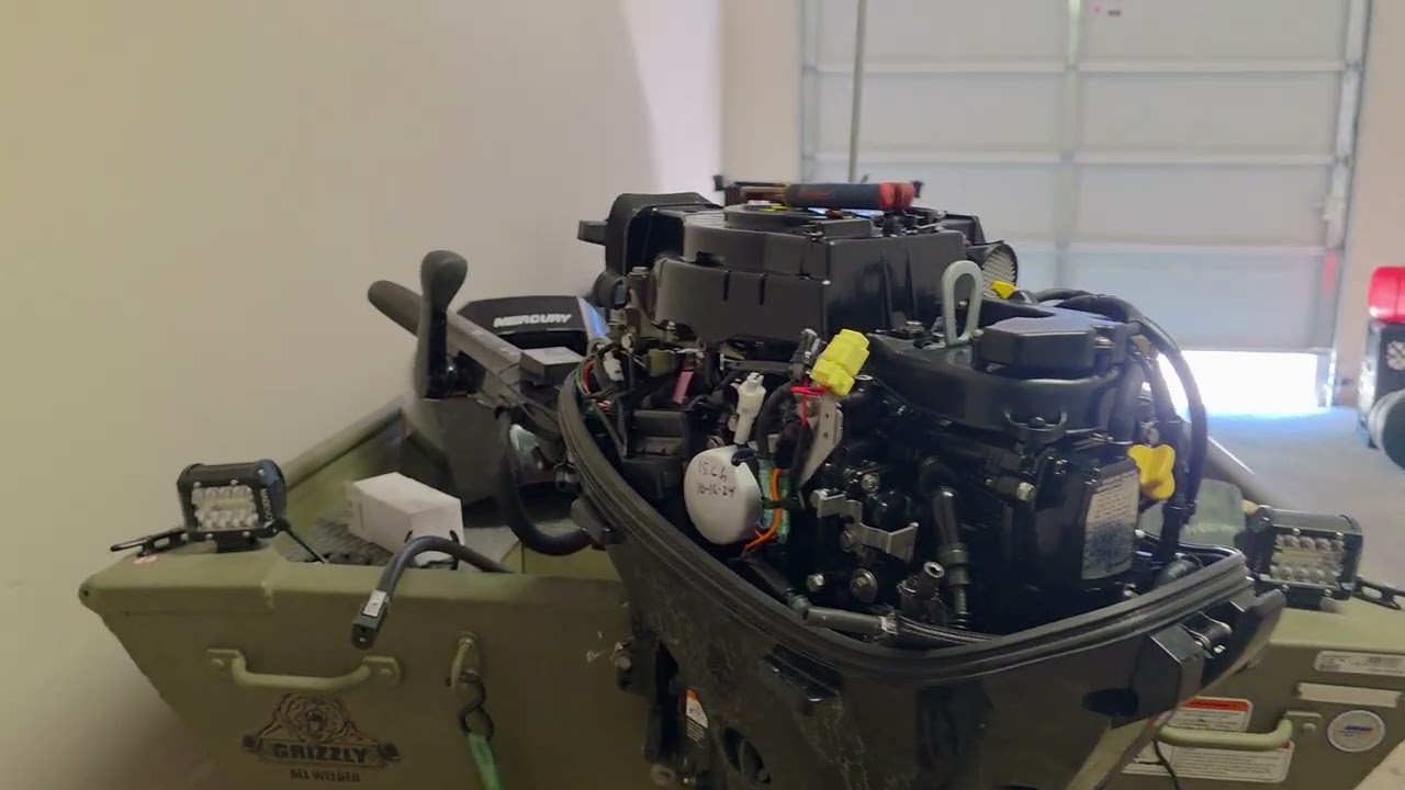 Replacing Fuel Filter on a Small Outboard | Mercury-Tohatsu 15-20 HP