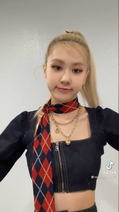 air hugs all around 🥺🎀🏆 #roses_are_rosé #rosé #cute #female #kpop #blackpinkrosé #blackpink #blink