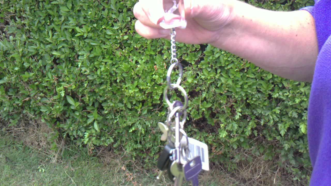How to use a pendulum - YouTube