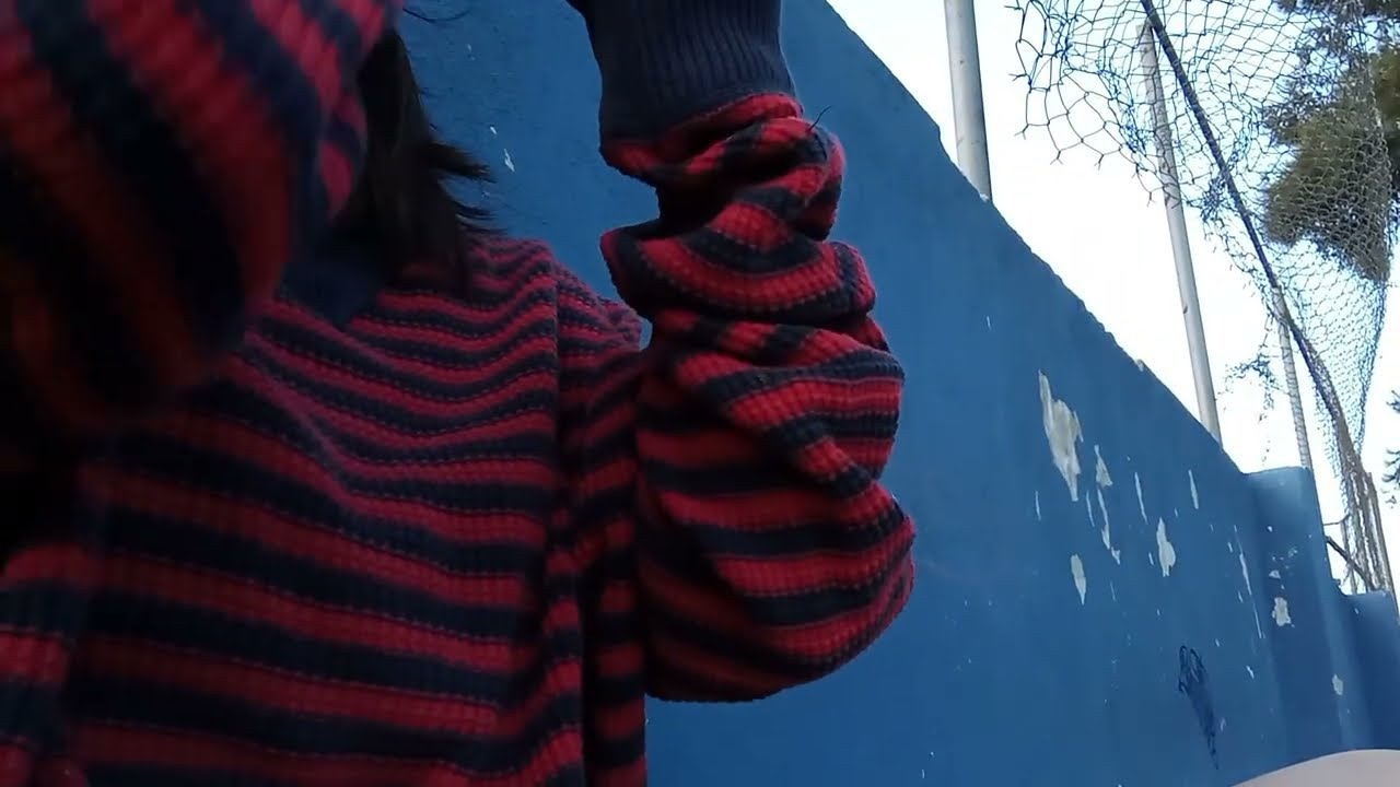 Mi primer ASMR, en la prepa porque lol porque no, un poco inaudible con tapping rarito