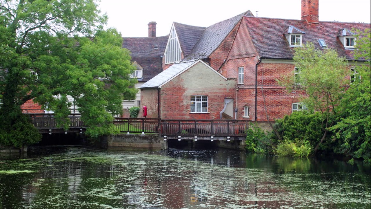 Flatford Mill,  East Bergholt, Suffolk.  Constable's 'The Hay Wain'