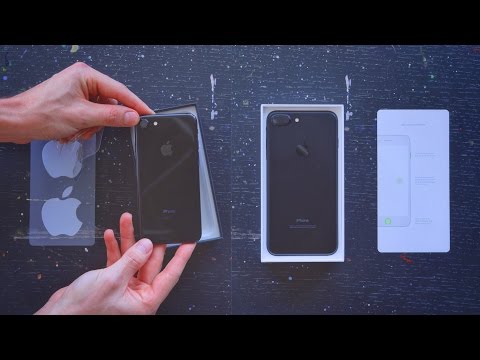 iPhone 7 vs 7 Plus - Day in the Life!. 