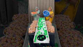 Sister vs sister Ball roll biscuits Challenge #game #shorts