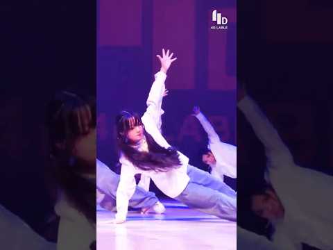 <strong>NCT</strong> 도영 - 반딧불 / 권태연 #키즈돌 #4WARD #DOYOUNG [4D LABLE LIVE <strong>DAY</strong>]