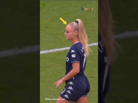 Neymar Vs 11 female footballers 😯