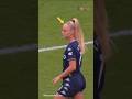 Neymar vs 11 female footballers 