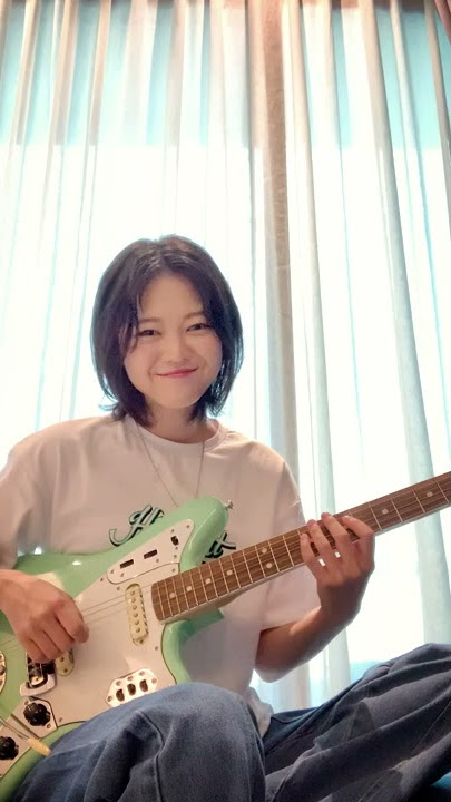 The Feels - TWICE【#Yumiki Erino #Guitarcover】 #Shorts
