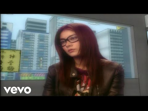 陳慧琳, 苦榮 - 《幾何三角》MV