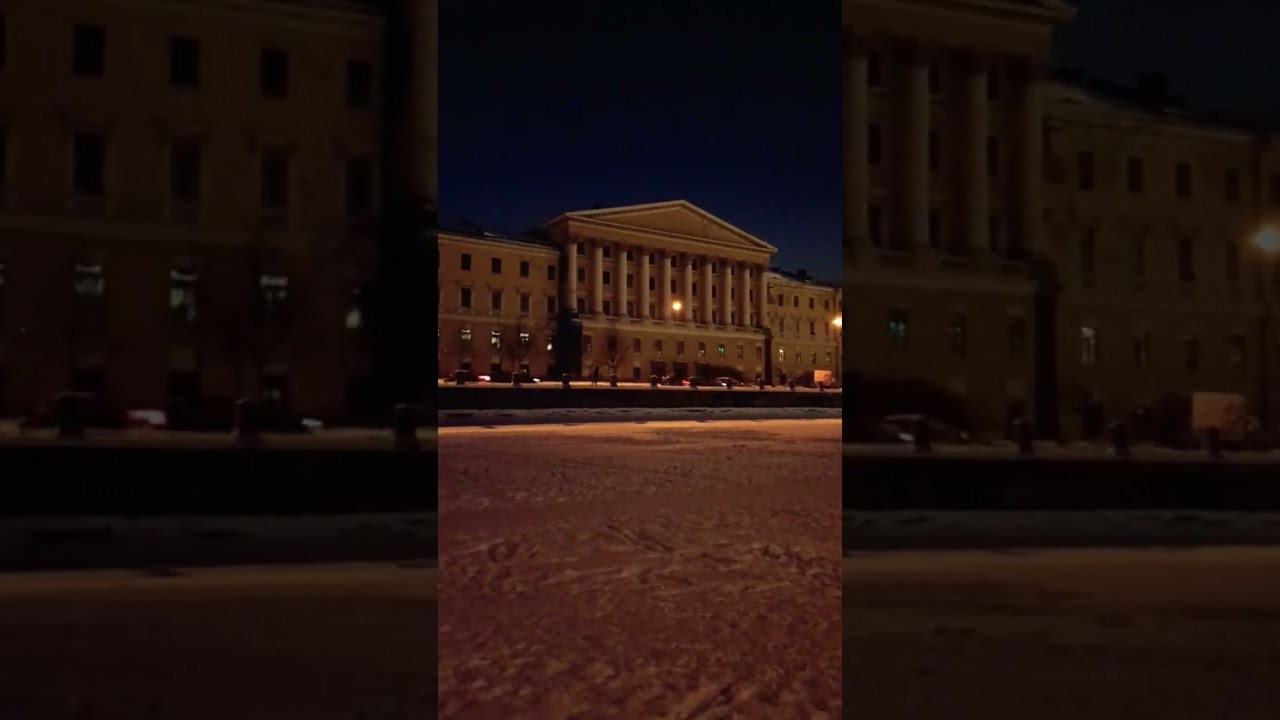 Петербург зимний: -на льду Фонтанки!