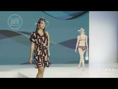 💃 Gái Xinh Đẹp Catwalk Cực Cuốn Hút — Outfit Cao Cấp Được Nâng Tầm Bởi Dịch Vụ Giặt Ủi Cao Cấp 👑 A51