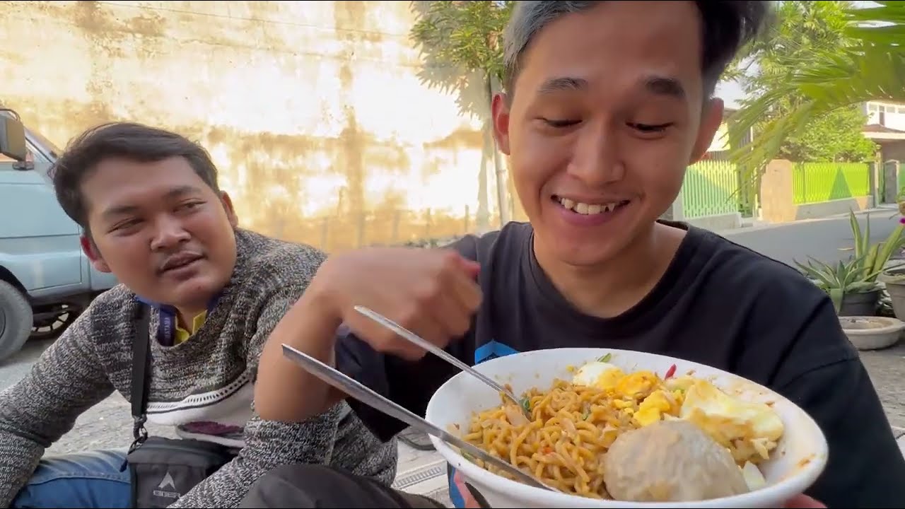 IDE DARI JAKI ! - mukbang mie setan lauk bakso tanpa tepung ! 🔥