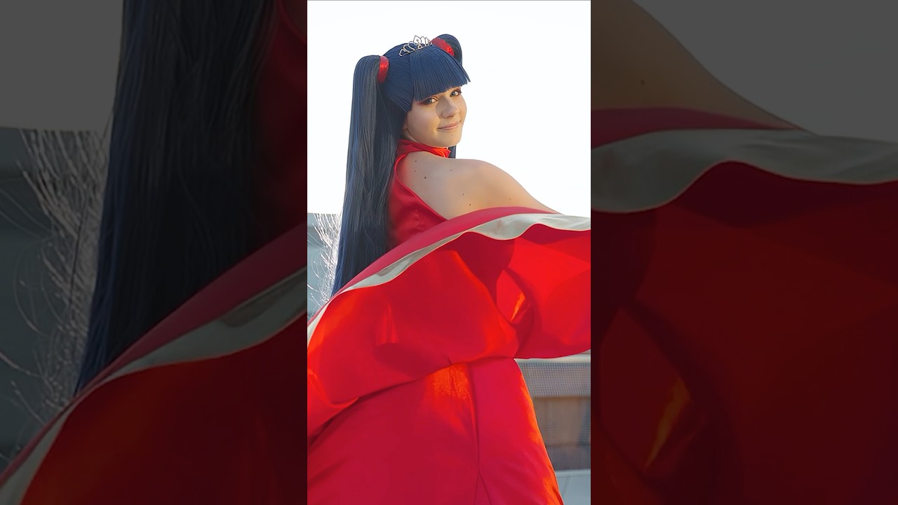 🤩BEAUTIFUL Winx Club Musa cosplay🤩 bringing the Winx club yo life at Romics 😍