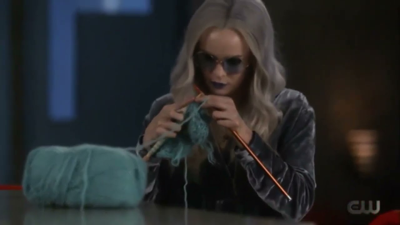 Joe Warns Frost about New CCPD agent to catch her | The Flash 7x06 Ending Scene [HD]