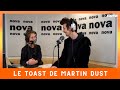 Martin dust lve son verre  la joie  le toast